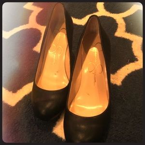 Jessica Simpson black wedges